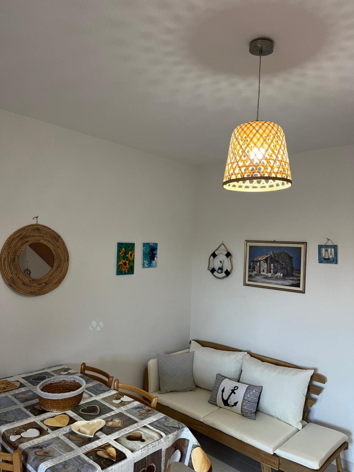 Casa Sviluppata Su Due Piani Con Doppia Veranda E Parcheggio Privato San Teodoro  Exterior photo